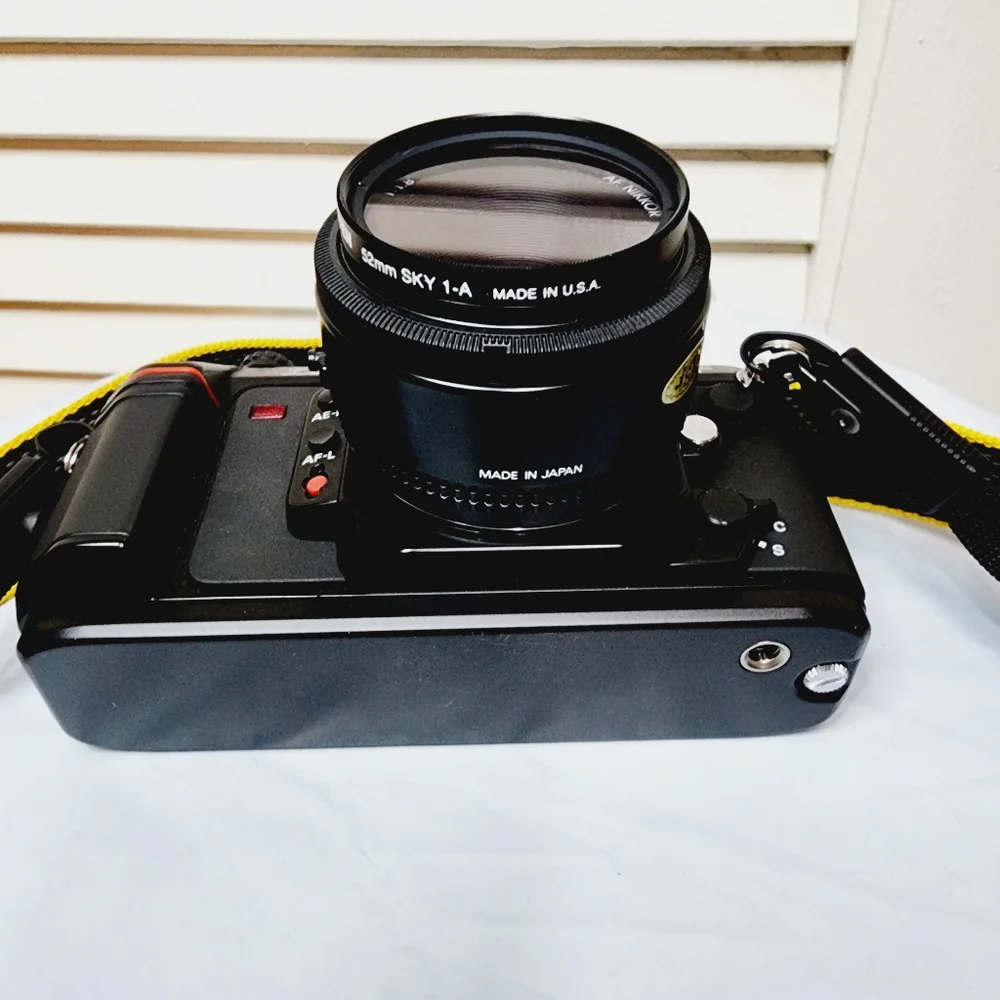 Vintage Like New Nikon N2020 AF Camera With AF Nikkor 50mm f/1.8